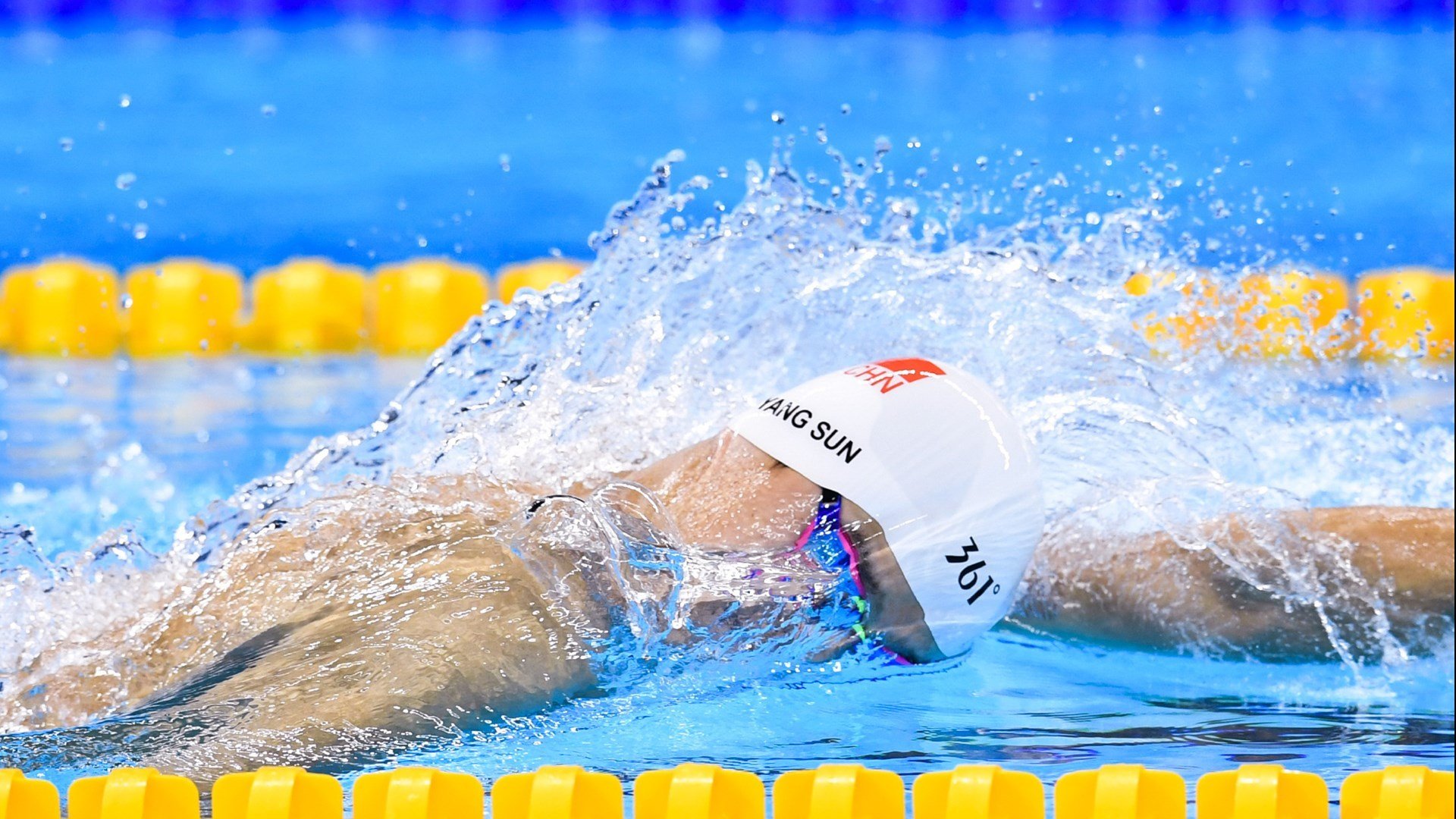 传统摔跤乡村挑战赛 民间高手现场叫阵火药味十足